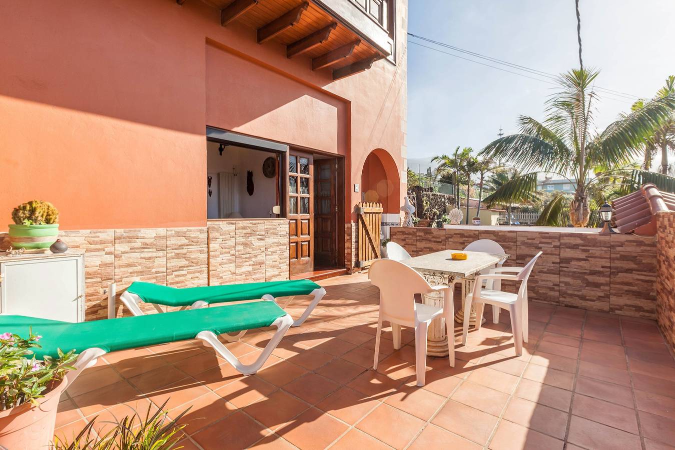 Appartement entier, Appartement de vacances 'Casa Victor - Appartement 2' avec vue mer, piscine et Wi-Fi in La Orotava, Tenerife du Nord