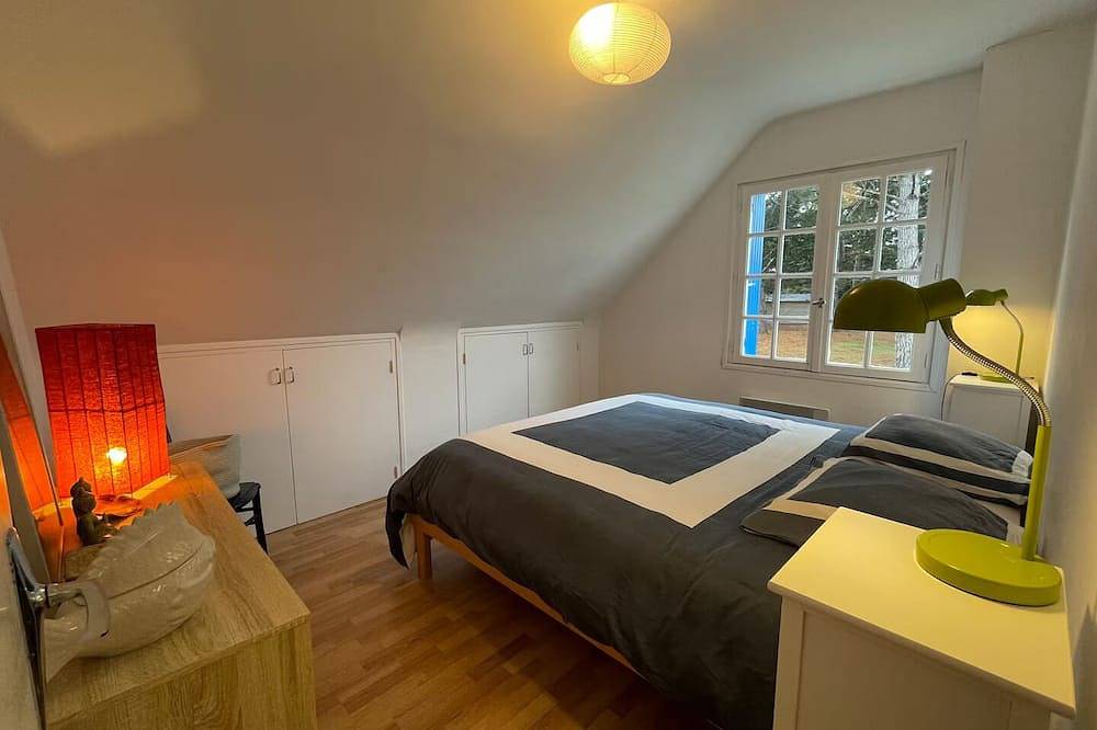 House with a breathtaking view in Lanmodez, Rosa Granitküste