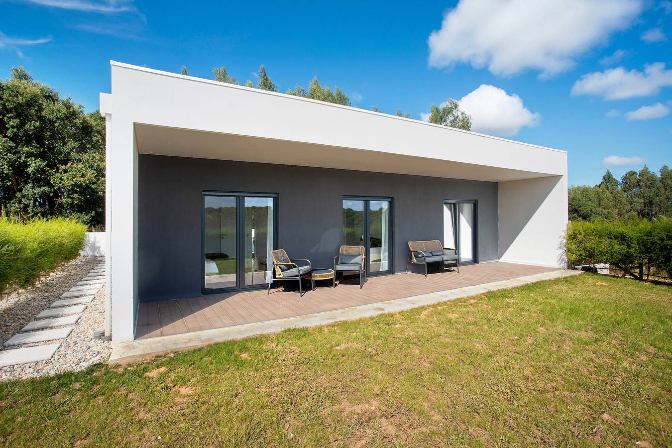 Ferienhaus 'Vinha' mit privater Terrasse, privatem Garten und Wlan in Óbidos, Leiria District