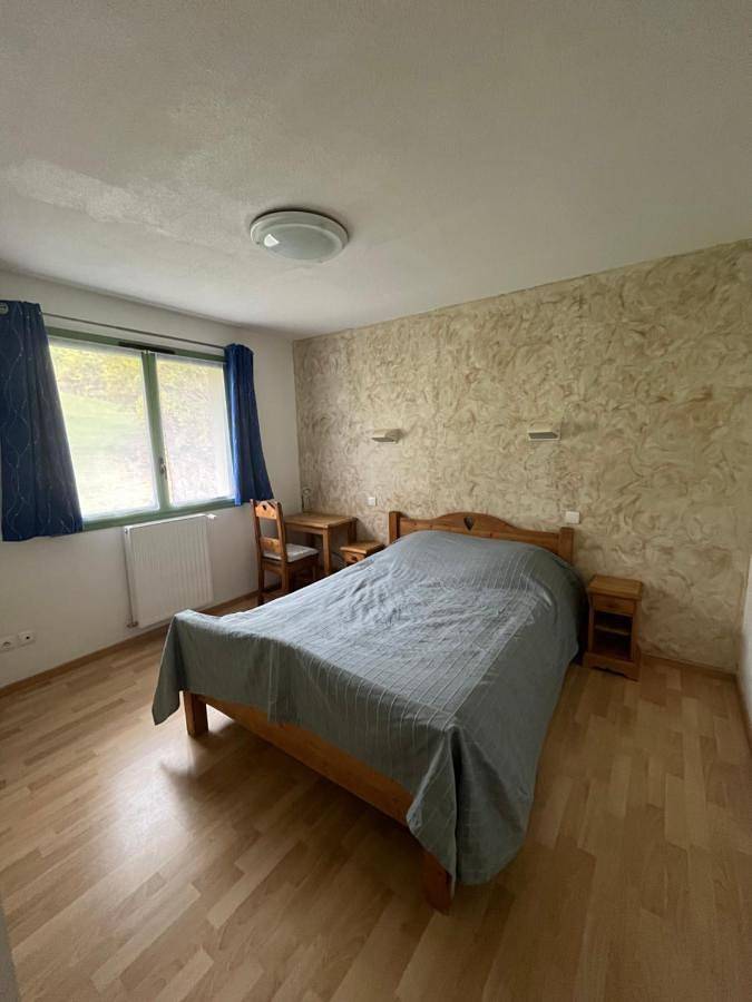 Hôtel pour 2 personnes, avec terrasse et vue à La Salle-en-Beaumont