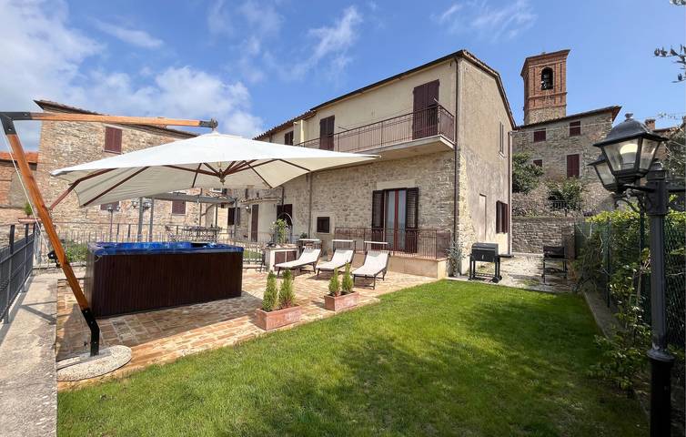 Gîte pour 5 personnes, avec jardin et terrasse à Pérouse - 4