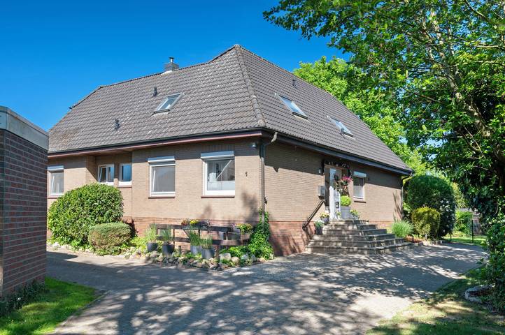 Ganze Wohnung, Ferienwohnung '3 Raum Ferienwohnung' mit privater Dachterrasse, Balkon und Wi-Fi in Cuxhaven, Cuxland