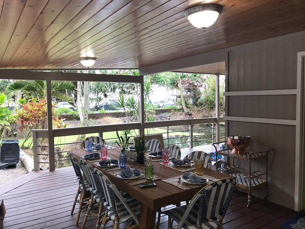 Privathaus auf der anderen Straßenseite vom Strand entfernt. Nur wenige Minuten von der Innenstadt von Hilo entfernt in Hilo, South Hilo