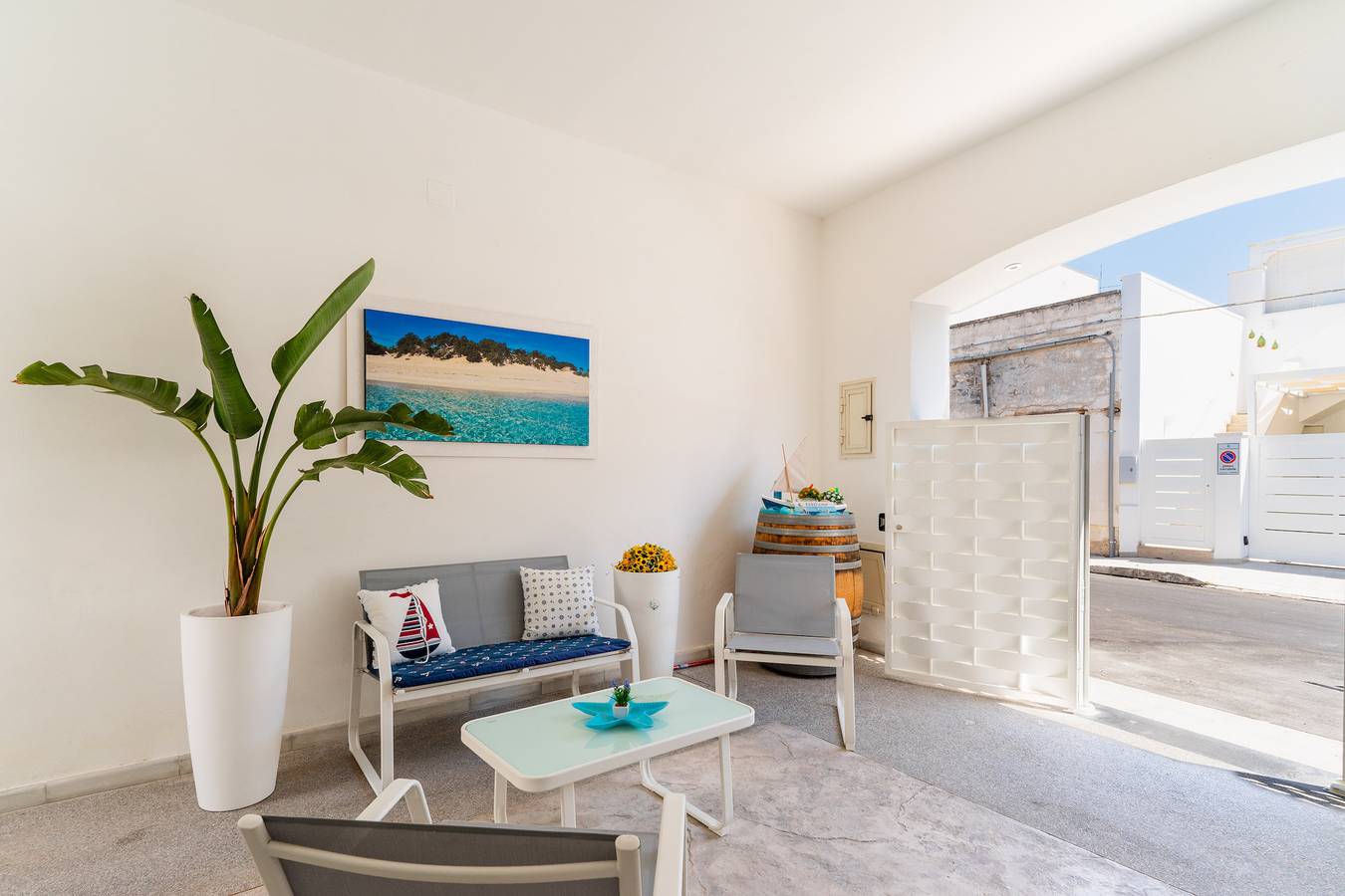 Casa vacanze "Vicolo Gobetti - Corallo" vicino alla spiaggia con terrazza privata e Wi-Fi in Porto Cesareo, Golfo di Taranto