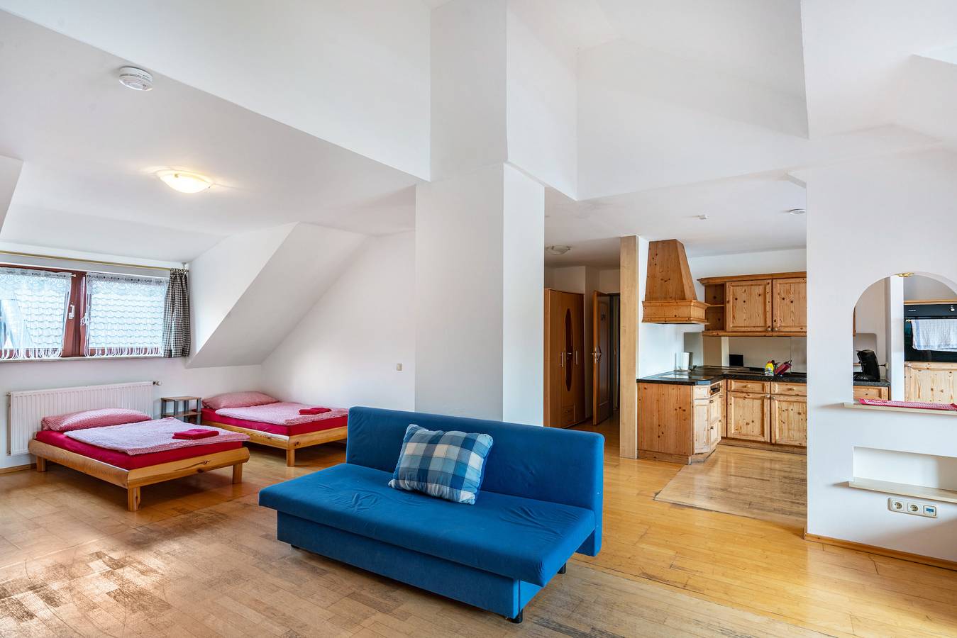 Apartamento entero, Apartamento 'Appartement 4' con terraza compartida y Wi-Fi in Putzbrunn, Alta Baviera