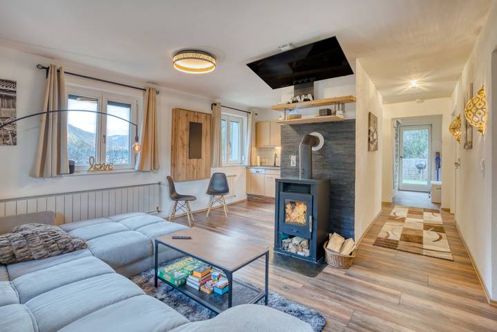 Ferienwohnung für 7 Personen, mit Garten und Balkon, kinderfreundlich in Tösens