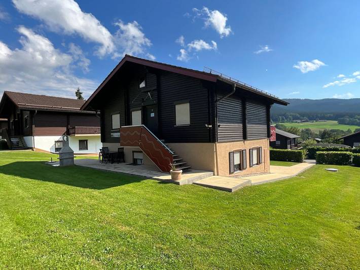 Ferienhaus für 10 Personen, mit Balkon und Terrasse sowie Garten in Arrach