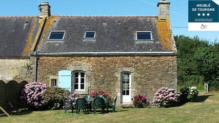 Gîte pour 8 personnes, avec terrasse et jardin à Surzur