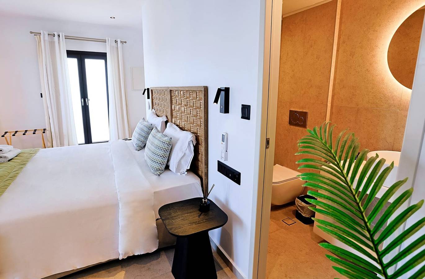 Astris Sea View Suite, Piperi Beach,  Paros in Náoussa, Paros
