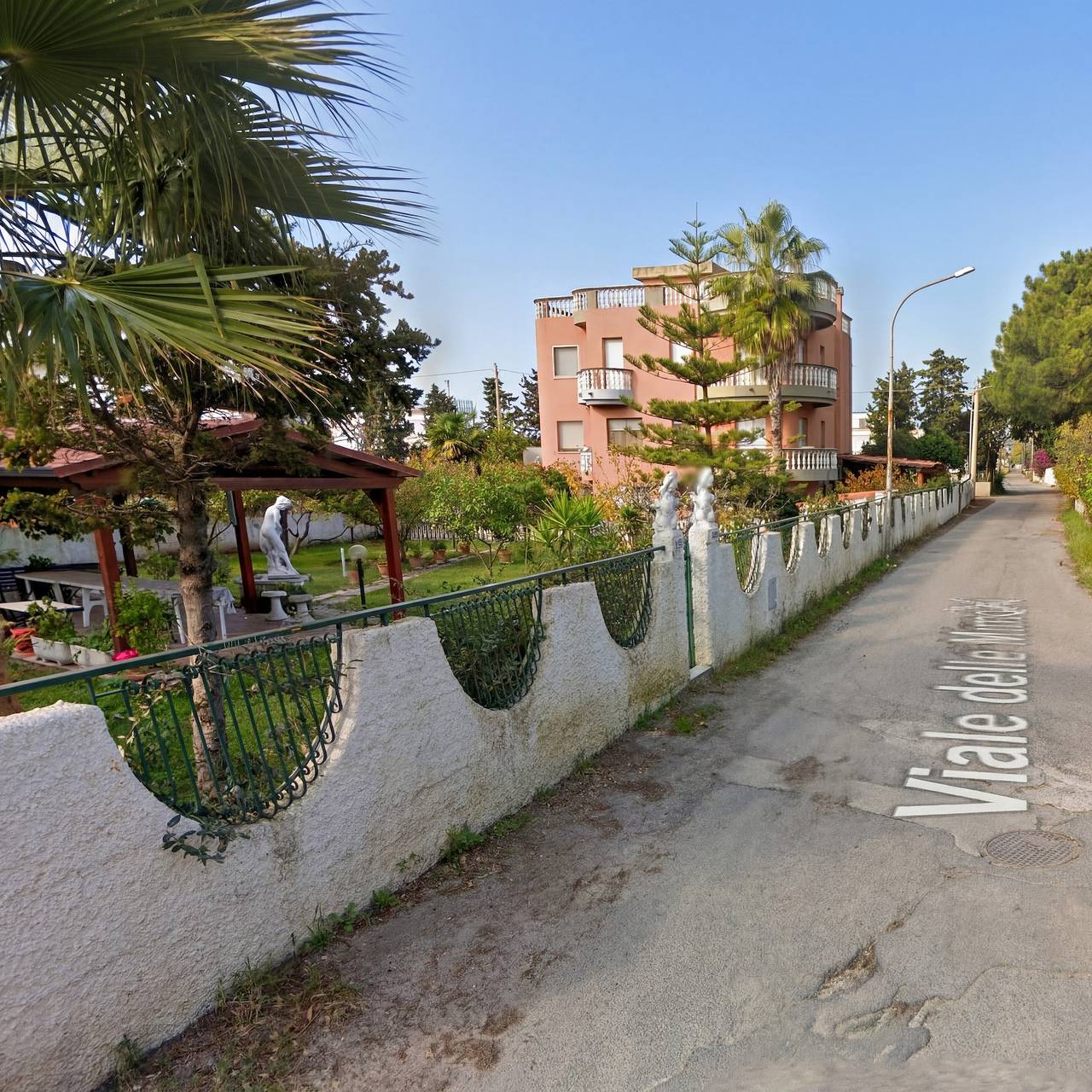 Appartement entier, Appartement « Villa Papalia Sul la mer Ionienne » avec vue mer, grand jardin et windsurf in Sellia Marina, Province de Catanzaro