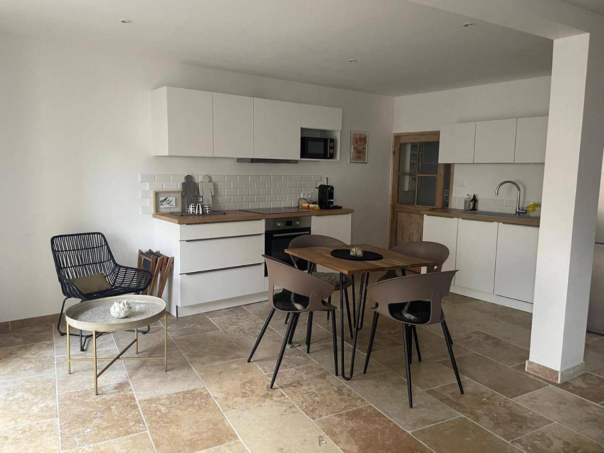 Ganze Wohnung, Belle maison à 5 min du château de Grignan in Chamaret, Nyons und Umgebung