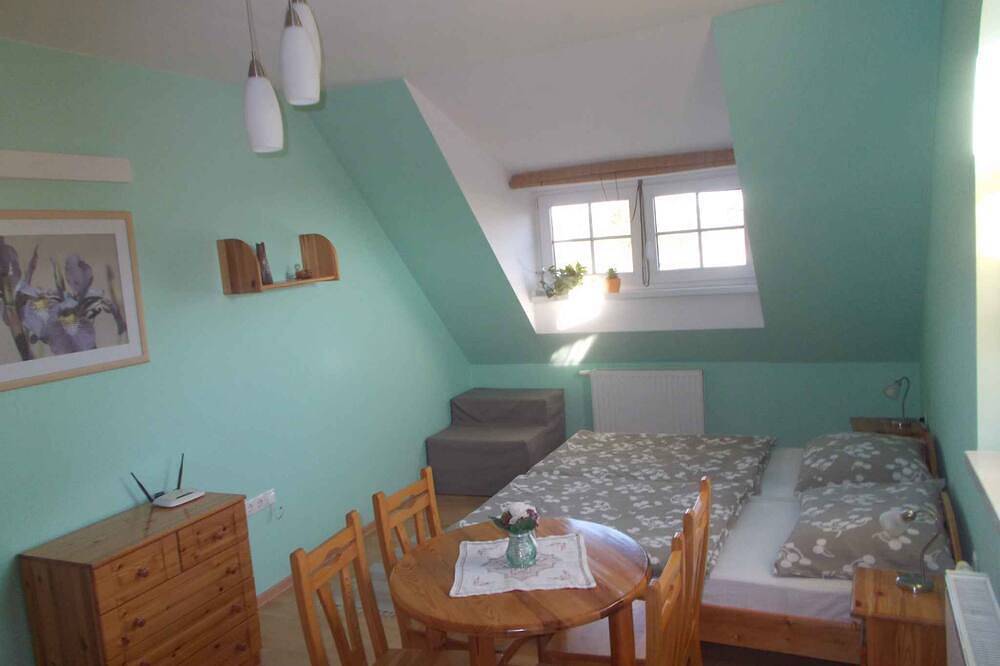 Ferienhaus mit Pool und Klimaanlage in Nagyvázsony, Balaton Region