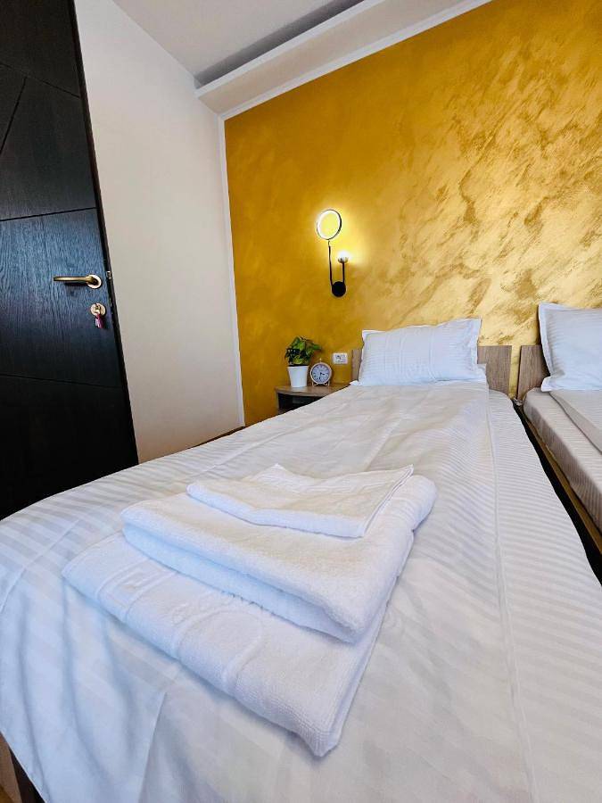 Maison d’hôte pour 2 personnes, avec vue et terrasse, animaux acceptés à Brașov - 3