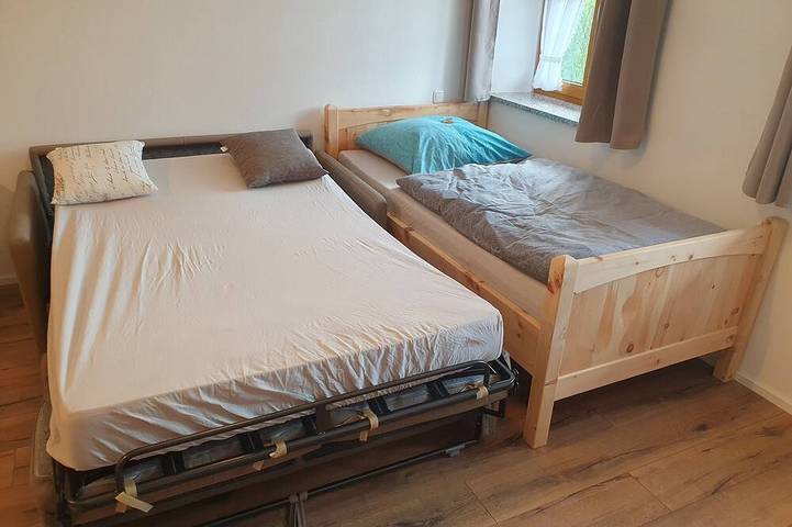 Ganze Wohnung, Fewo Alpenblick 2 in Rott am Inn, ruhig, Natur pur, Bergblick, sehr gut ausgest. in Rott am Inn, Landkreis Rosenheim