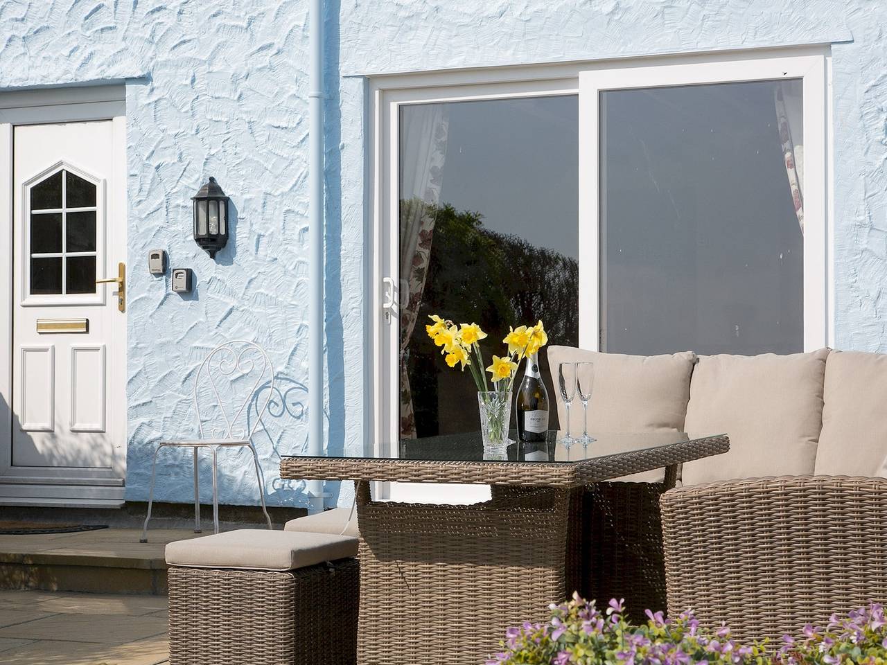 Cozy 3 Bedroom Cottage with stunning Sea View - Pass the Keys in Moelfre, Insel Anglesey