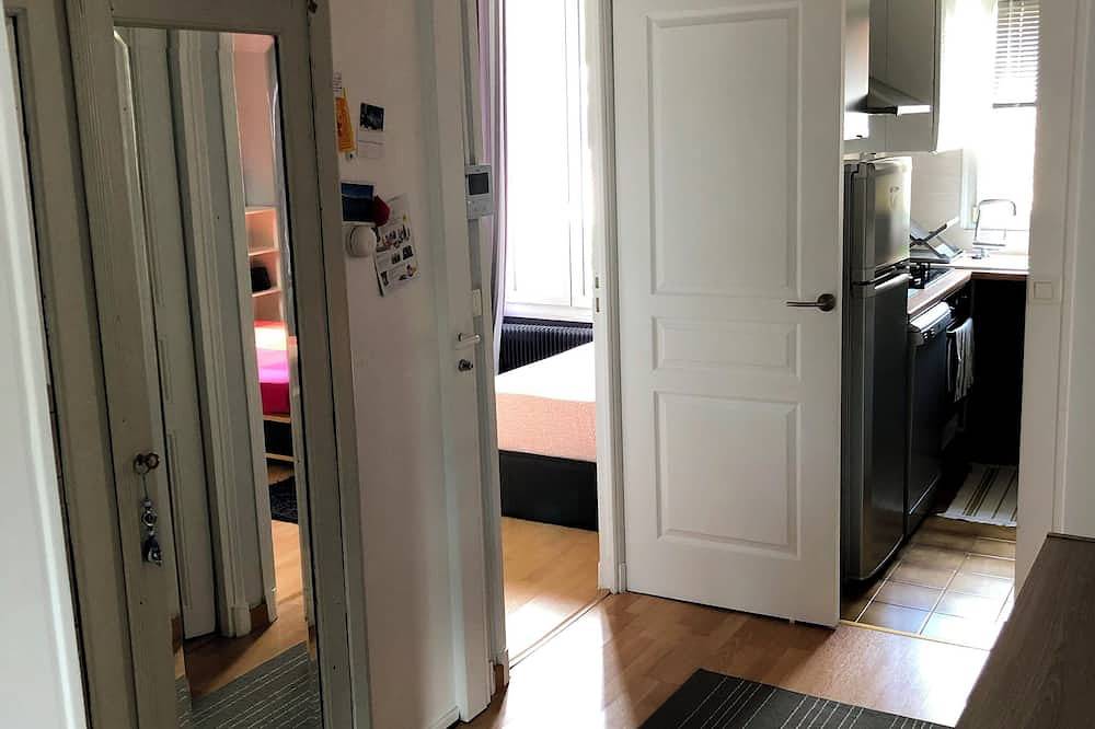 Appartement entier, Appartement de 75m2 entre Paris/Versailles in Chaville, Hauts-de-Seine