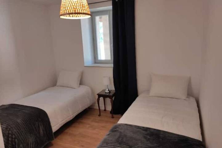 Gîte pour 6 personnes, avec jardin et terrasse à Le Bourg - 2