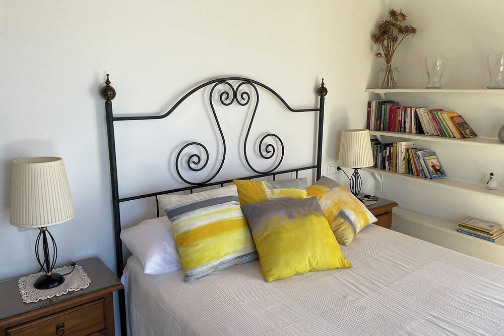 Apartamento entero, Finca Ematejo Rodeada De Naturaleza Un Espacio Con Personalidad Propia in Genalguacil, Provincia de Málaga