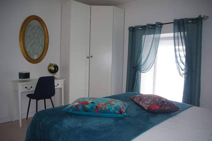 Location de vacances pour 3 personnes, avec terrasse et jardin à Cast - 3