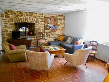 Gîte pour 11 personnes, avec jardin à Affieux