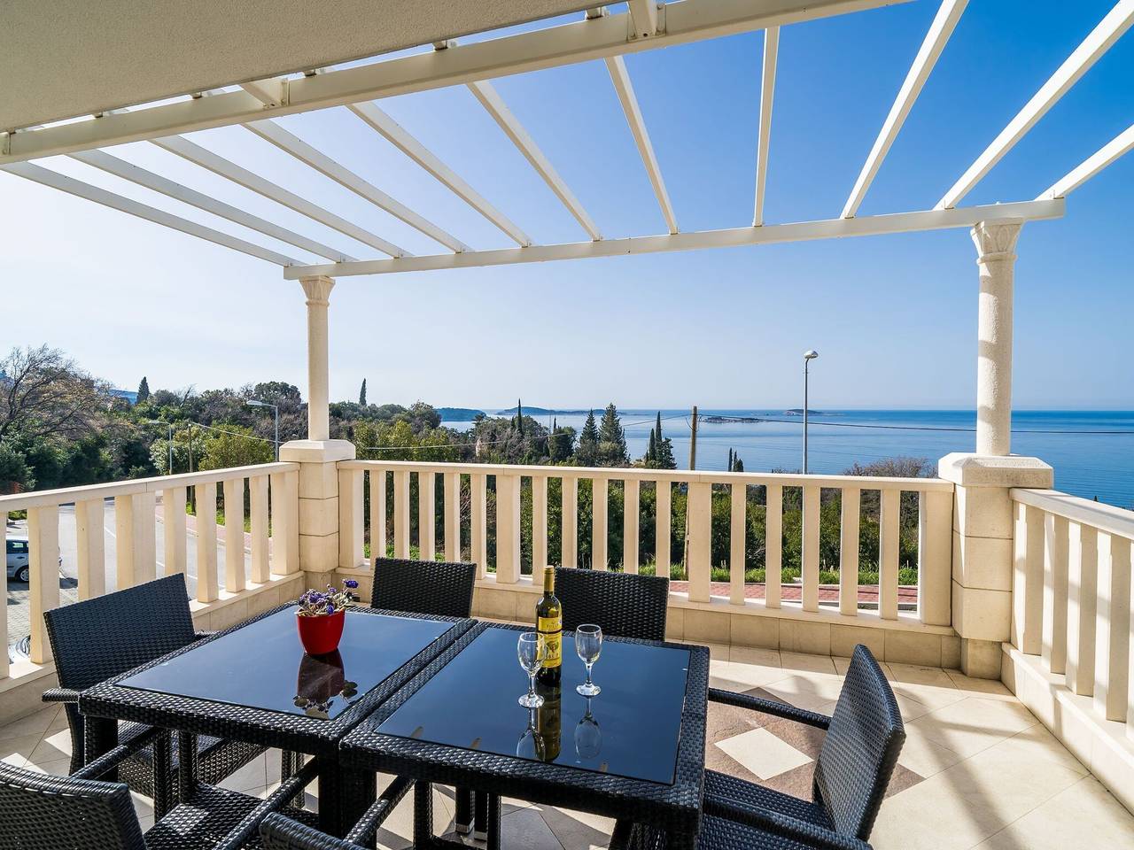 Ganze Wohnung, Villa Samba - Two-Bedroom Apartment with Terrace and Sea View - A4+1 in Plat, Dubrovnik-Neretva