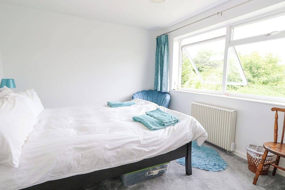 Mermaid Cottage, family friendly, with a garden in Wakeham, Portland in Easton (Portland), Isle of Portland