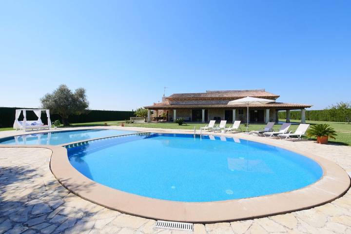 Landhaus Sant Vicenç mit Bergblick, Pool, Wlan, Klimaanlage, Terrassen & Garten in Sa Pobla, Mallorca Norden