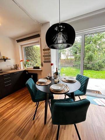 Ferienwohnung für 3 Personen, mit Terrasse und Garten in Schondorf - 2