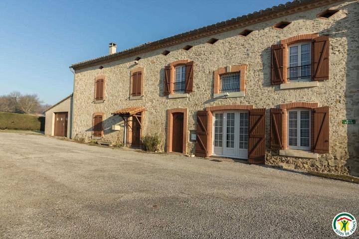 Gîte pour 6 personnes, avec jardin à Montégut-Lauragais