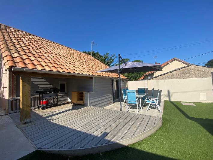 Ferienhaus für 6 Personen, mit Garten und Pool sowie Meerblick und Terrasse - 1