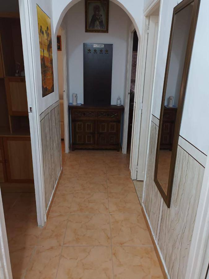 Apartamento entero, Three-Bedroom Apartment in Castellón de la Plana, Costa del Azahar