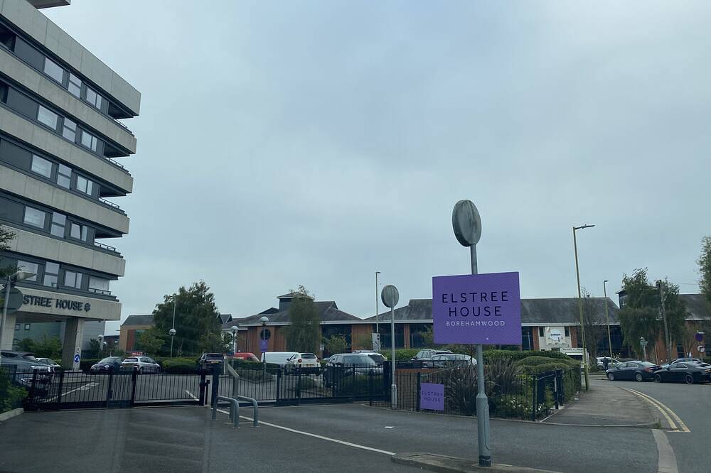 Hel leilighet, Luxury 1 Bedroom Apartment with Netflix & Parking in Elstree and Borehamwood, Hertfordshire