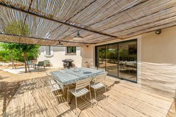 Maison De Vacances pour 11 Personnes dans Saumane-de-Vaucluse, Provence, Photo 3