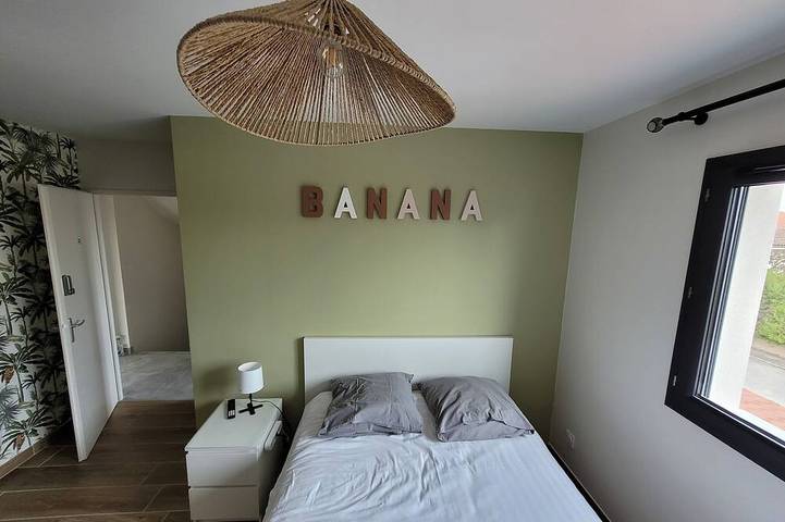 Location de vacances pour 24 personnes, avec terrasse et jardin, animaux acceptés à Tignieu-Jameyzieu - 3