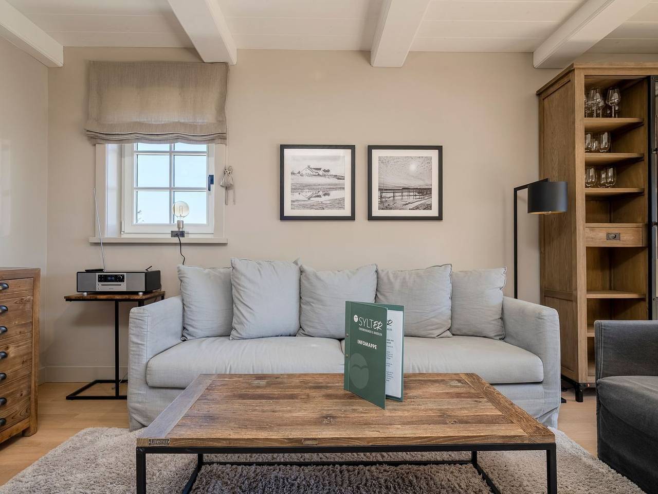 Exkl. Luxus-Hausteil unter Reet mit 4 Zimmern auf ca. 150 m², für bis zu 6 Pers. in Wenningstedt, Sylt