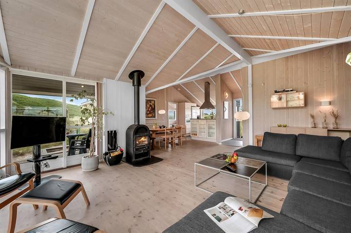 Home in Hvide Sande with sauna in Årgab, Holmsland Klit