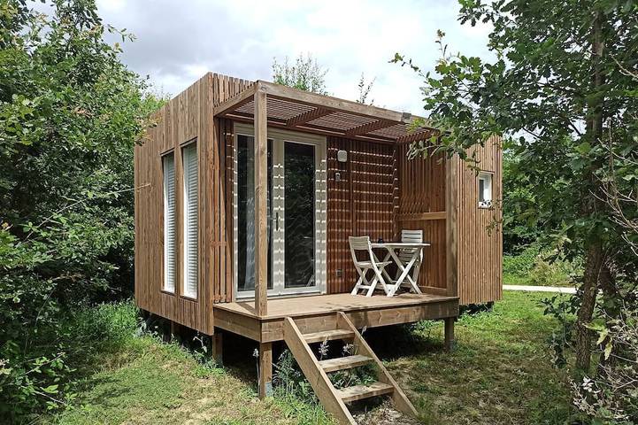 Gîte pour 2 personnes, avec terrasse et jardin dans Dunes