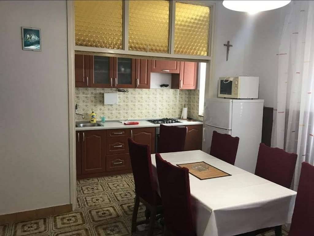 Ganze Wohnung, 3-Zimmer-Ferienwohnung mit Balkon und Meerblick Grebastica (Sibenik) A-23339-d in Grebastica, Šibenik-Knin
