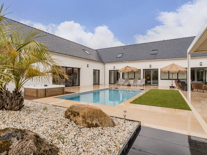 Gîte pour 14 personnes, avec jacuzzi ainsi que jardin et terrasse à La Turballe - 2