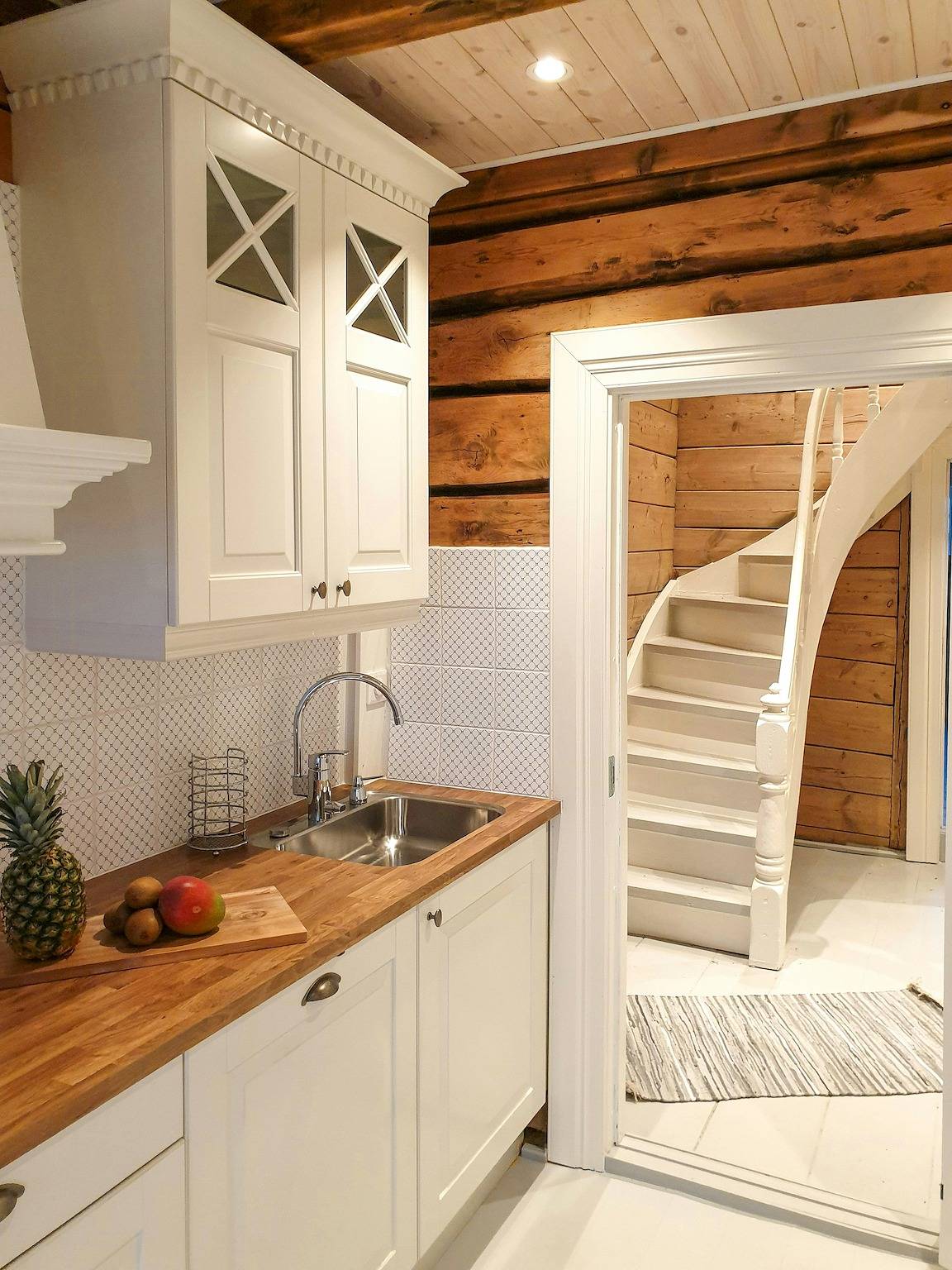 Maison historique au bord du fjord datant de 1870 avec vue panoramique in Ørskog