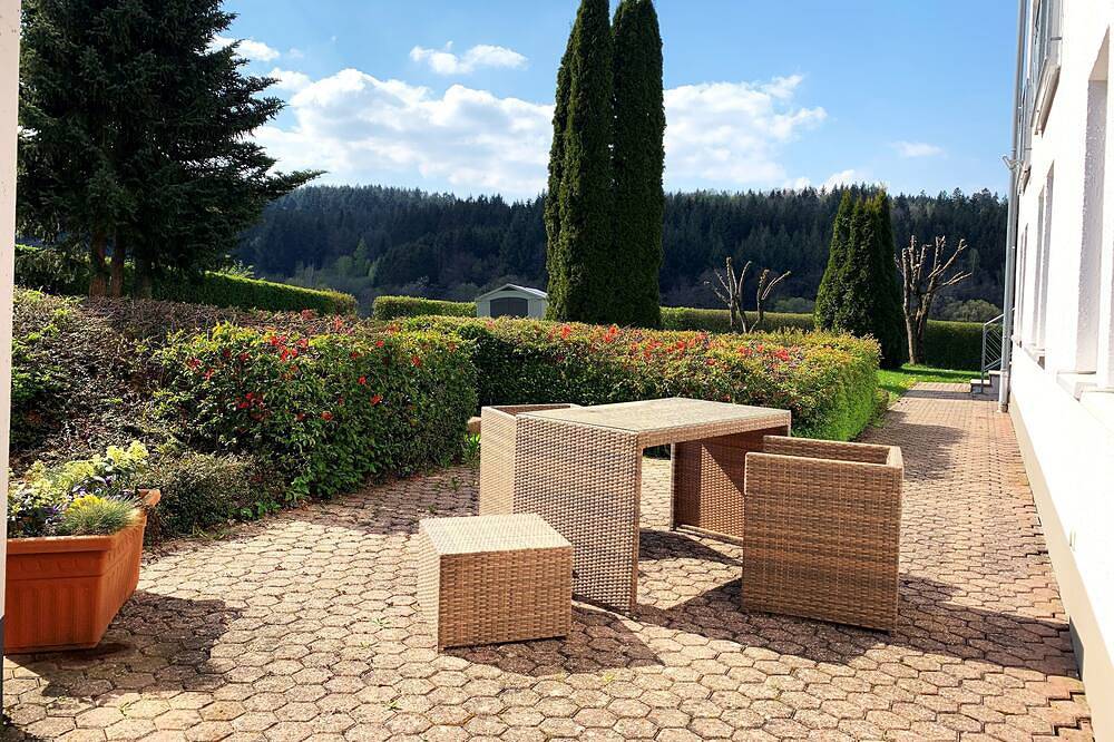 Ganze Wohnung, Moderne Junior Suite mit Küche und Gartenterrasse in Prüm, Naturpark Hohes Venn-Eifel