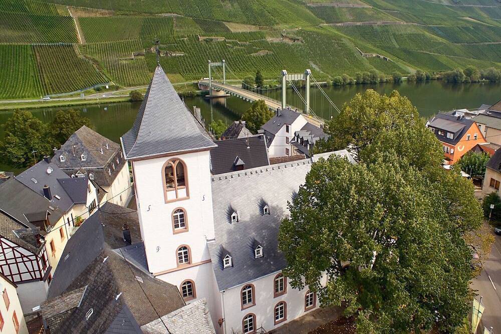 \"Bleibe\" in der Alten Kirche an der Mosel, stylisches Seminar- und Gruppenhaus in Wehlen (Rheinland-Pfalz), Bernkastel-Kues