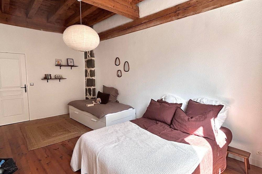 Atypical house - In the heart of the historic center in Le Puy-en-Velay, Haute-Loire