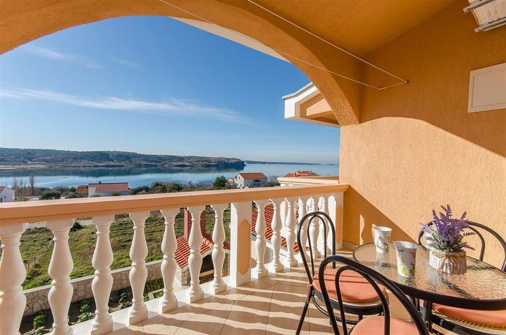 Ferienwohnung für 2 Personen, mit Balkon/Terrasse in Zadar