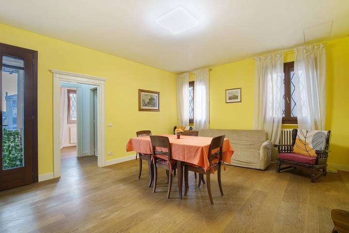 Gîte pour 3 personnes, avec jardin à Mestre - 2