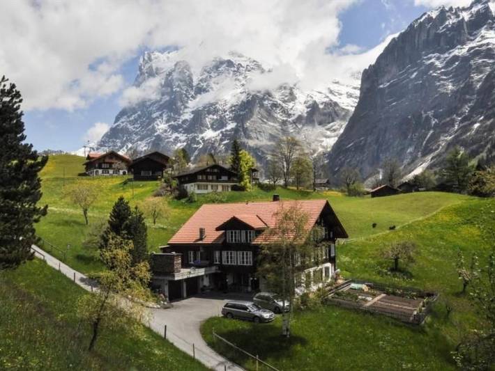 Hütte für 3 Personen, mit Terrasse und Ausblick in Grindelwald