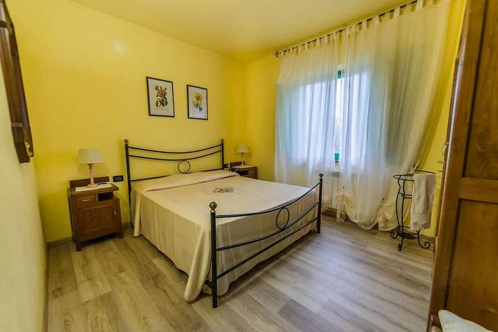 Location de vacances pour 9 personnes, avec jardin et terrasse, animaux acceptés à Camporgiano - 3