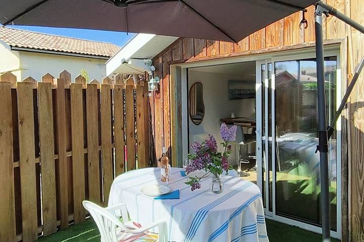 Gîte pour 2 personnes, avec terrasse au Bassin d'Arcachon