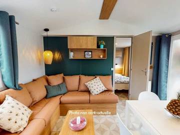 Camping pour 8 personnes, avec terrasse ainsi que bassin pour enfant et piscine à Vias