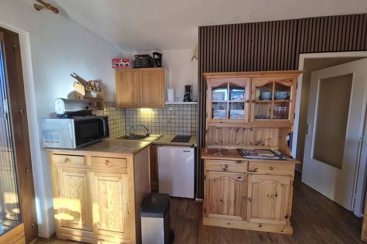 Gîte pour 4 personnes, avec terrasse à Les Déserts - 4